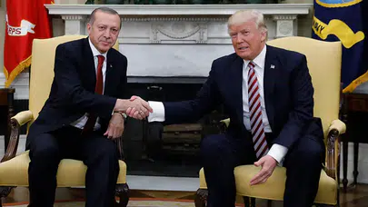 Trump ve Erdoğan'ın Yan Yana Görüntüsü Dikkat Çekti