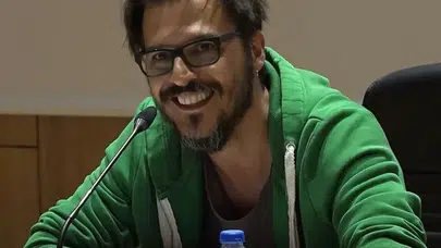 Mehmet Günsür: Hayatı ve Kariyer Yolculuğu