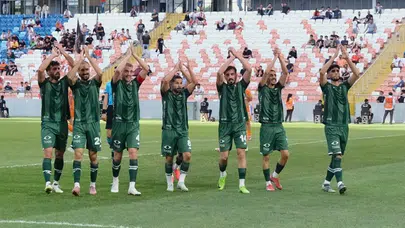 Bursaspor, Adanaspor'u 6-0 Mağlup Etti