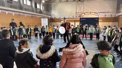 Maarifin Kalbinde Ramazan Programı Zonguldak'ta Öğrencilerle Buluştu