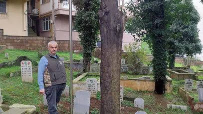 Hüseyin Avni Aker’in Kabri Başında Bayrak Dalgalanıyor: Vefa Duygusu Nasıl Gelişiyor?