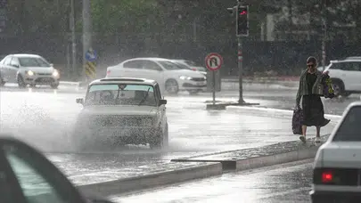 Ankara'da Yarın Şiddetli Fırtına Bekleniyor: Vatandaşlar Dikkatli Olmalı
