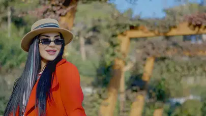 Naz Dej Kimdir? Müzik Kariyeri, Yaşı, Nereli Olduğu ve Özel Hayatı Hakkında Bilgiler