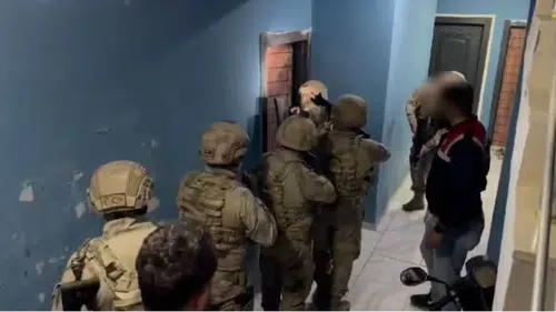 Son Dakika: 22 İlde 92 DEAŞ Şüphelisi Yakalandı