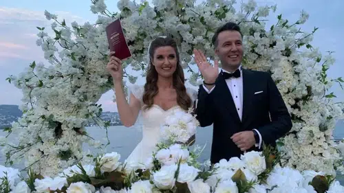 Mehmet Akif Ersoy’un Tutuklanması Sonrası Pınar Erbaş’a Gelen Mesajlar Dikkat Çekti