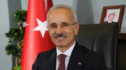 Uçaklarda Ücretsiz Su İkramı Başlıyor