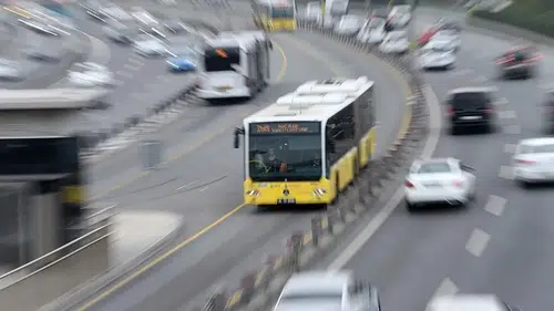 İstanbul'da Zamlı Toplu Taşıma Ücretleri Açıklandı