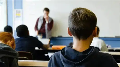 Akran Zorbalığıyla Mücadelede Yeni Dönem: Proje 25 İlçede Başladı ve Aileler de Dahil Edilecek