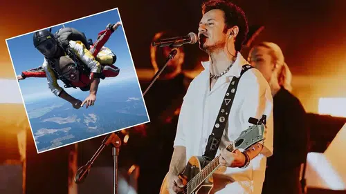 Ünlü Şarkıcı Buray, 4.500 Metreden Paraşütle Atladı