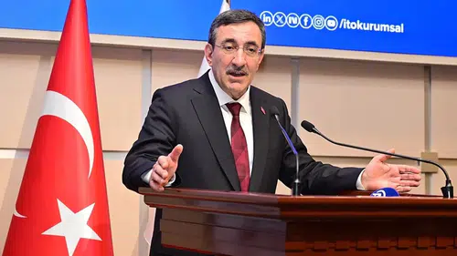 Cevdet Yılmaz: Sanayide Dönüşüm Cari Açığın Kalıcı İyileşmesini Destekliyor