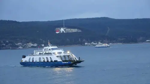 Çanakkale Boğazı, Lodos Fırtınasının Ardından 45 Saat Sonra Yeniden Açıldı