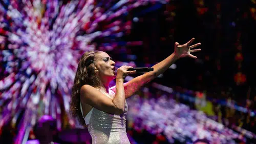 Yıldız Tilbe'den Dikkat Çeken İtiraf: “Sağ Kulağım Duymuyor”