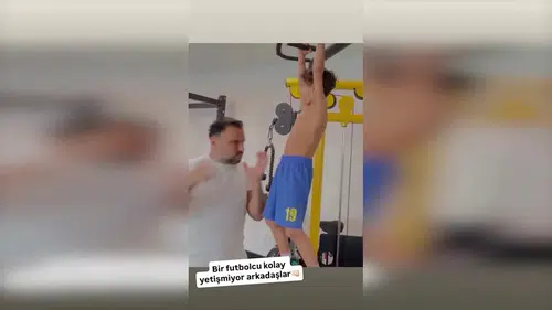 Alişan, Oğlu Burak ile Futbol Antrenmanını Paylaştı