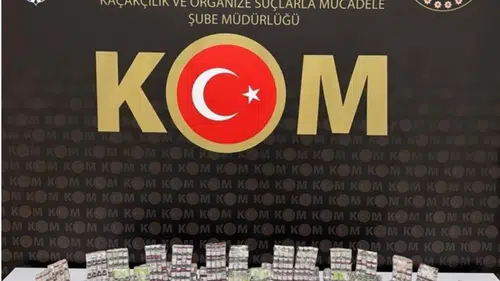 Erzurum'da düzenlenen operasyonda 1500 adet gümrük kaçağı botoks ilacı ele geçirildi