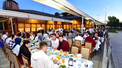 İBB, Ramazan Ayında İftar Menüsü Fiyatlarına Ne Kadar Zam Yaptı?