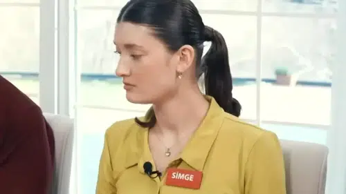 Yemekteyiz Simge Hanım Kimdir, Nereli ve Kaç Yaşındadır?