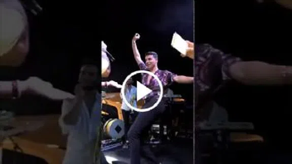 Kerimcan Durmaz'dan Oryantal Dans