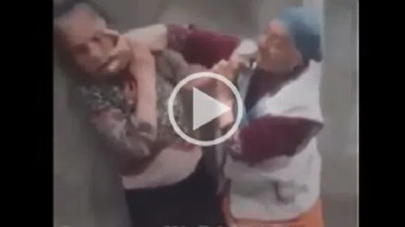 Yaşlı Ninelerin Kavgası...