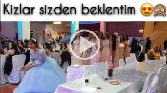 Gelin ve Nedimelerinden Dans Show...