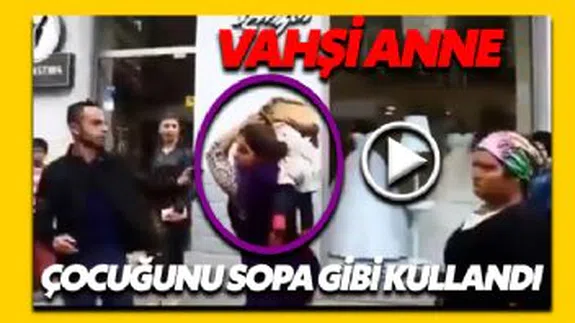 Çocuğunu Kavgada Sopa Gibi Kullanan Kadın...
