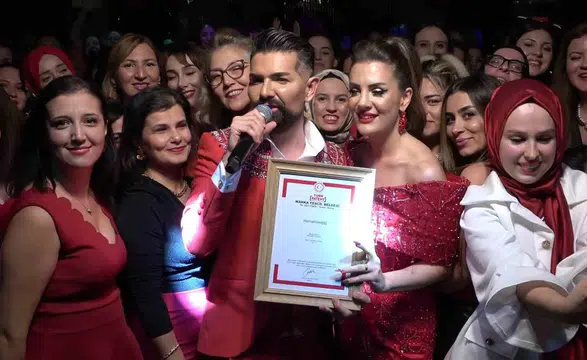 Bursa'da Kadınlar Matinesinde "Heralde" Kelimesinin Patenti Alındı