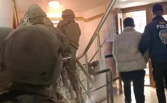 18 ilde gerçekleştirilen yasa dışı bahis operasyonunda 71 şahıs hakkında gözaltı kararı verildi