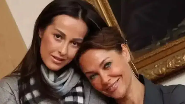 Helin Avşar'dan Ablası Hülya Avşar'a Dikkat Çeken Yanıt