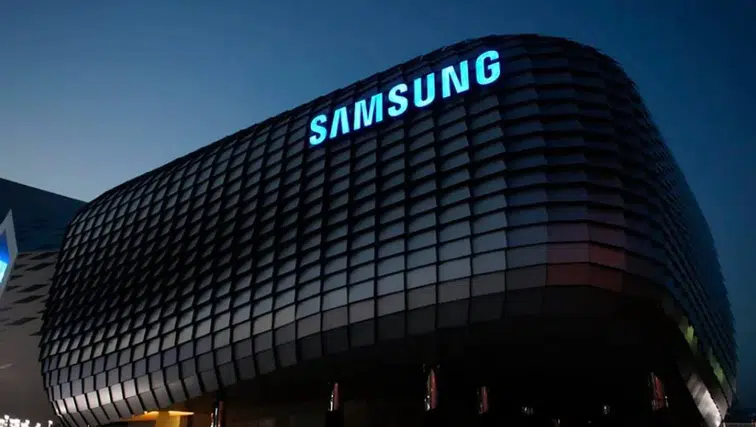 Samsung, Dördüncü Çeyrekte Kârını Üç Kat Artırdı