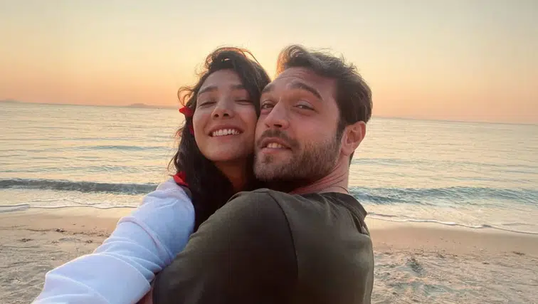 AyBüke Pusat'ın 31. Yaş Günü Kutlaması Furkan Andıç'tan Romantik Bir Mesajla Gerçekleşti Mi?