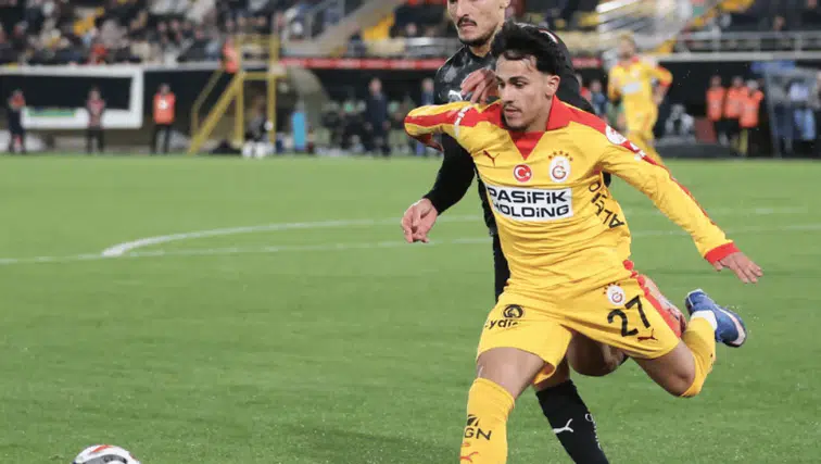 Fenerbahçe’nin Domenico Tedesco ile Görüşme Teklifini Reddeden Genç Yetenek Kimdir?