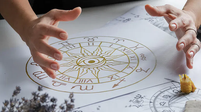 Karmik Astroloji ve Geçmiş Yaşamların Etkisi