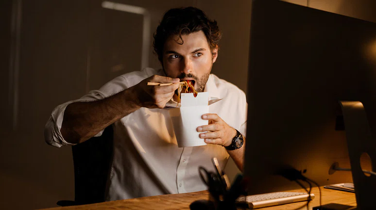 Gece Atıştırmaları Sağlığı Sessizce Tehdit Eder