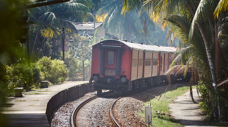 Eski tren istasyonlarıyla geçmişe açılan bir rota