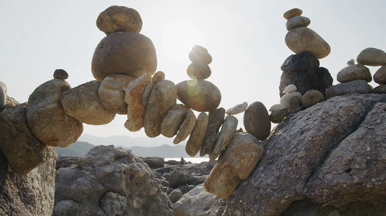 Tarihi yapılar geçmişin hikâyelerini taşlara kazır