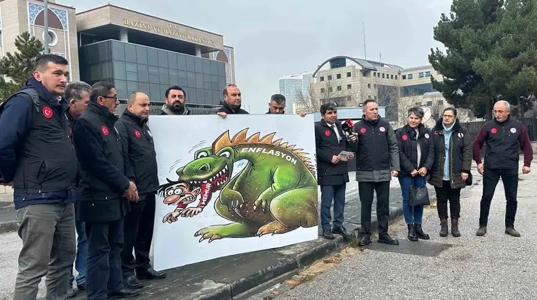 ÜNİPERSEN Başkanı Güzel: "Tüm kamu çalışanları, Ocak maaş artışında refah payı beklemektedir"