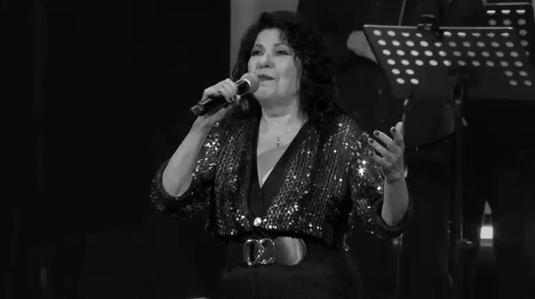Bir Dönemin Efsanesi: Dünyaca Ünlü Şarkıcı Hayatını Kaybetti
