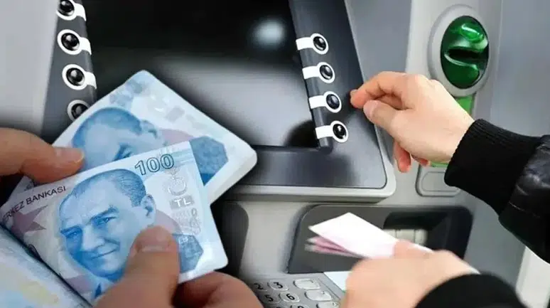 Emekli bayram ikramiyesi ne kadar olacak? SGK uzmanı en güçlü rakamı açıkladı