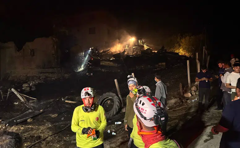 Sakarya Geyve’de çıkan yangın iki mahalleye sıçradı!