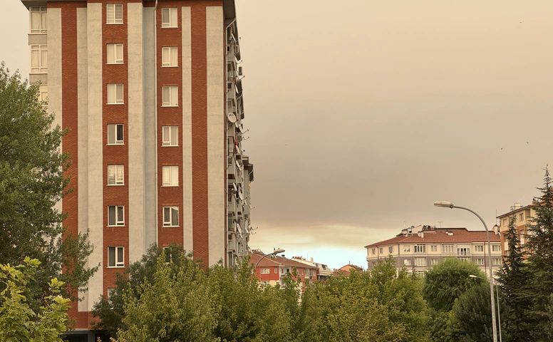 Sakarya yangını Eskişehir’de kül ve duman etkisi yaptı