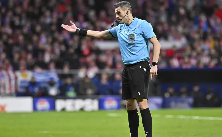 Fenerbahçe'nin nottingham forest ile oynayacağı maçın hakemi kim oldu?