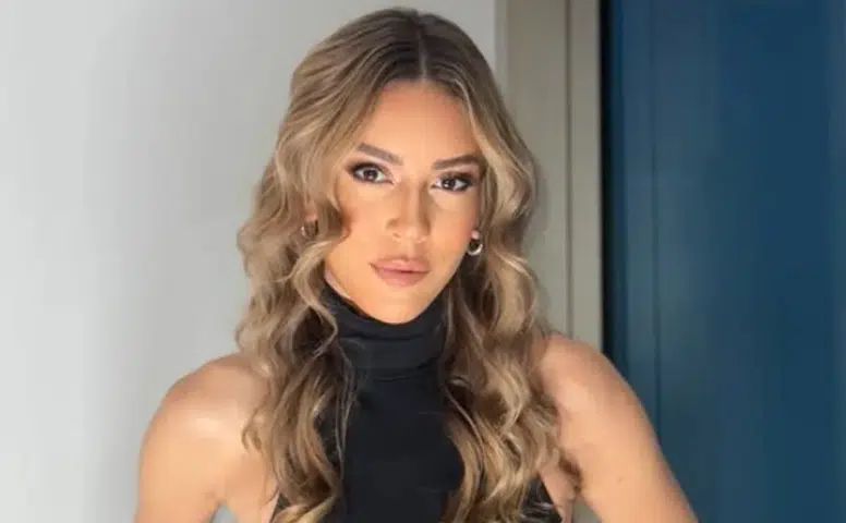 Sinem Kobal'ın Londra Sokaklarındaki Güzelliği ve Tarzı Neden Dikkat Çekiyor?