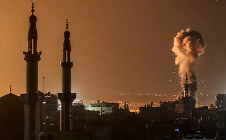 Dubai'deki Savaş Paniği Nedeniyle Beyaz Yaka Profesyoneller Umman'a Yöneliyor Mu?