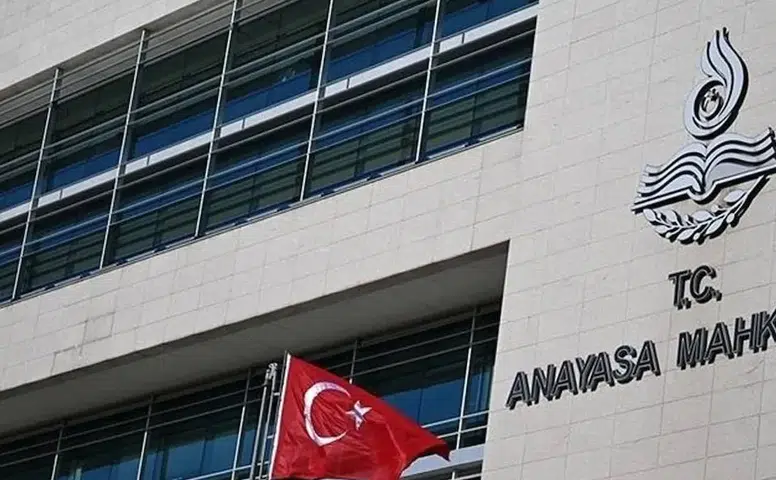Anayasa mahkemesi, 5 siyasi parti hakkında suç duyurusunda bulundu mu?