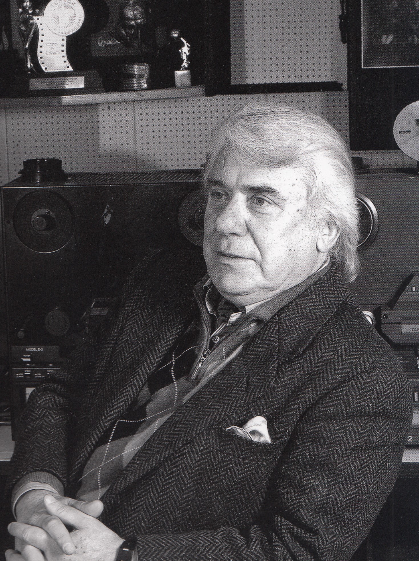 1511868846_Necip_Sar__c__