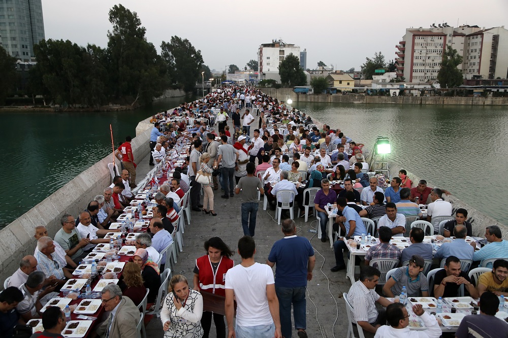 1526538315_toplu_iftar