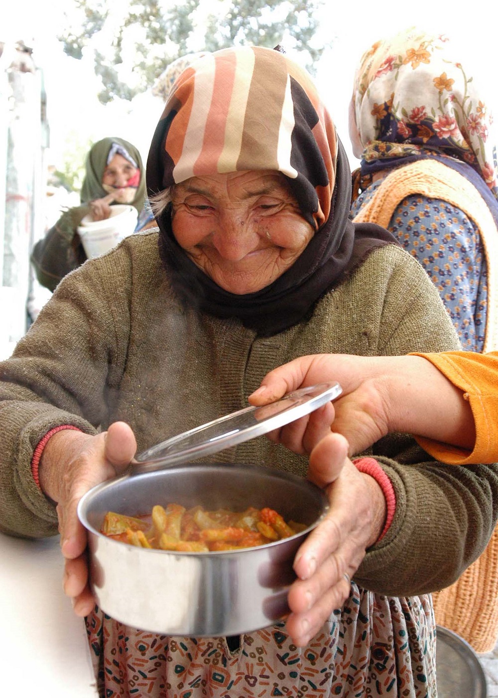 1526538317_yemek