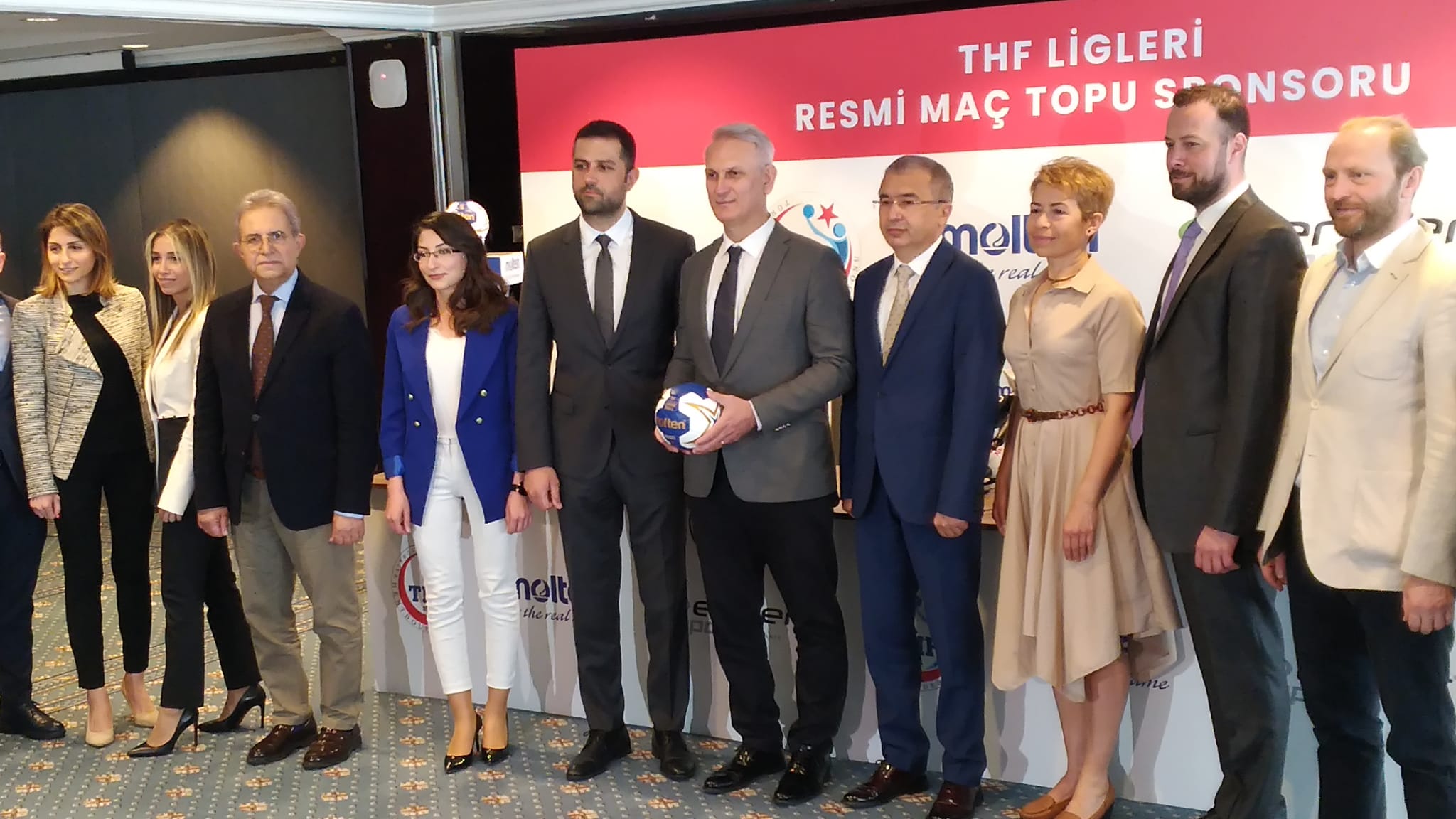 7c54c9d4-9ebf-436c-9a3c-85ebb6a924de