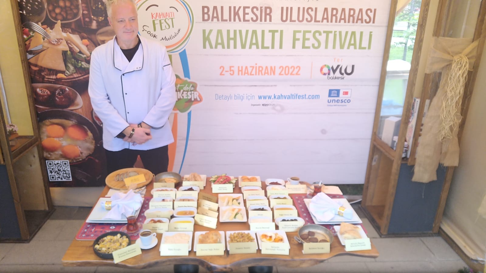 b0f333d8-ef57-44e9-a644-d0b7a90a63f8