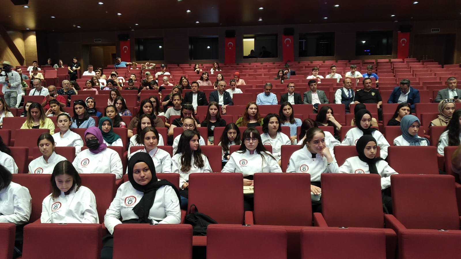 c911c56a-18ff-4bdd-ad4a-ad8a4ad55d81